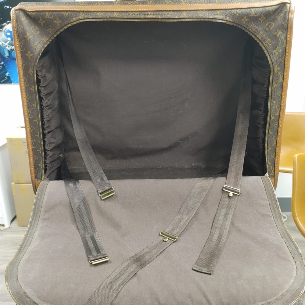 100% authentic Louis Vuitton suitcase - Picture 4 of 7